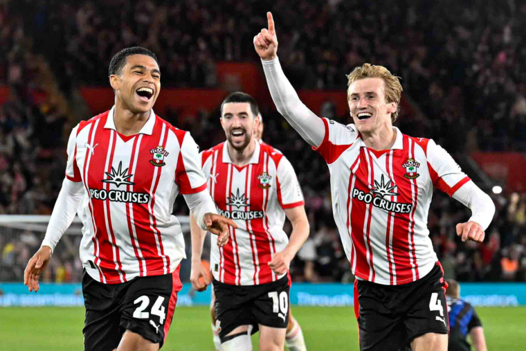 Vers un report de la finale du Championship ?