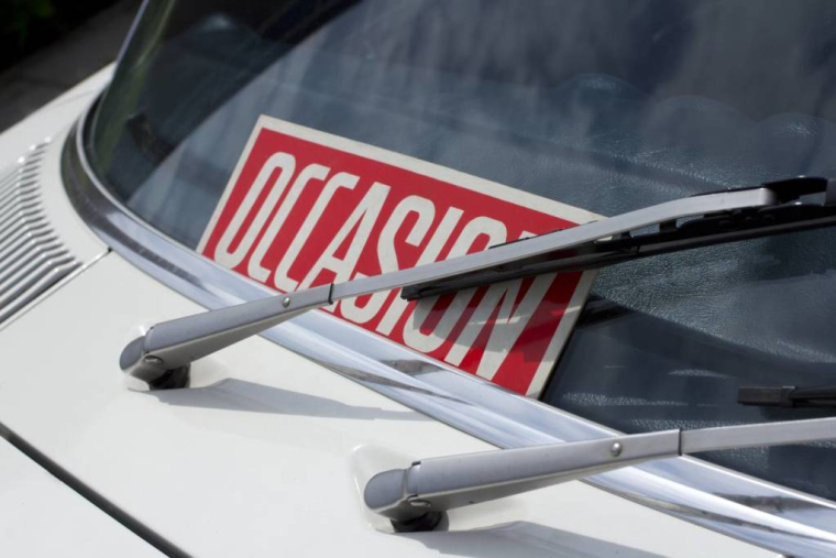 Acheter une voiture d'occasion : que faut-il vérifier ? / iStock.com - AnnekeDeBlok