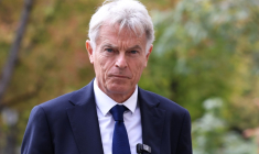 Le secrétaire national du PCF Fabien Roussel le 18 septembre 2026 à Paris ( AFP / Kenzo TRIBOUILLARD )