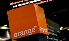 ( AFP / DENIS CHARLET )