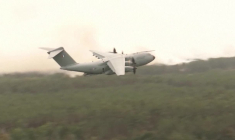 L'avion militaire A400M a réalisé son premier largage contre le feu en Gironde