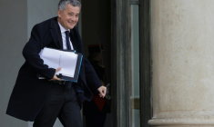 Le ministre de la Justice Gérald Darmanin quitte l'Elysée après le Conseil des ministres le 25 mars 2026 à Paris ( AFP / Ludovic MARIN )