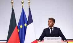 Le président français Emmanuel Macron lors d'une conférence de presse avec le cbancelier allemand Friedrich Merz, le 29 août 2025 à Toulon, dans le Var ( POOL / Manon Cruz )