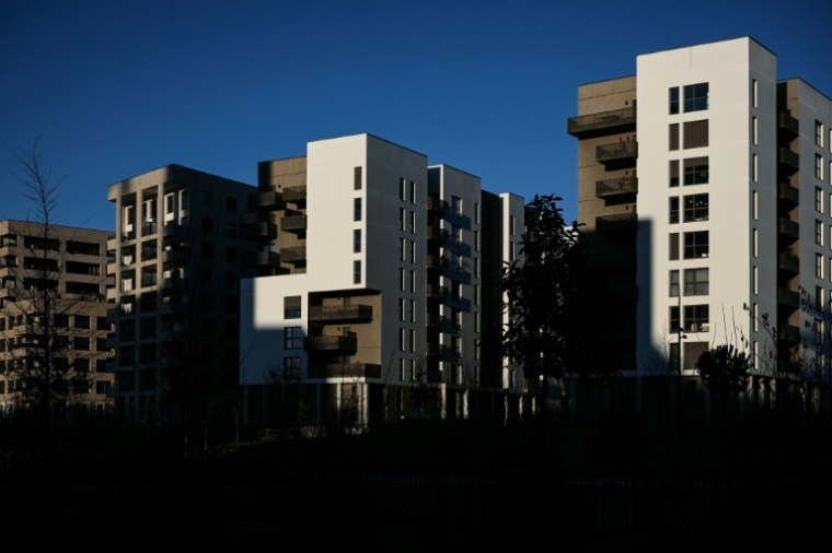 Des immeubles neufs à Bordeaux le 14 janvier 2025 ( AFP / Philippe LOPEZ )