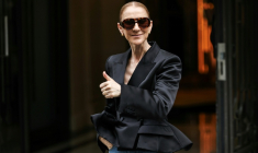 La chanteuse canadienne Céline Dion devant l'hôtel Royal Monceau à Paris, le 3 septembre 2026 ( AFP / SIMON WOHLFAHRT )