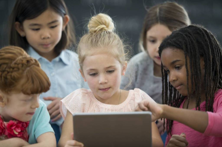 Lepartage de données entre les établissements scolaires et les GAFAM est-ilinquiétant ?