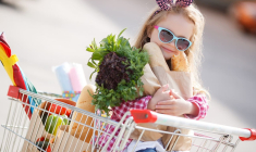 (Faites-vous les courses chez les leaders de la grande distribution dans votre région ? - Visuel Adobe Stock)