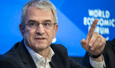 Laurent Freixe à Davos, en Suisse, le 22 janvier 2025. ( AFP / FABRICE COFFRINI )