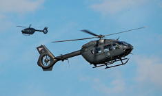 Des hélicoptères Airbus H145M de l'armée hongroise (illustration) ( AFP / ATTILA KISBENEDEK )