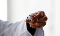 LA FRANCE VA LIVRER 800.000 DOSES DE VACCIN À LA TUNISIE