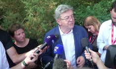 Mélenchon dénonce "des accusations souvent injustes" de la part de la gauche