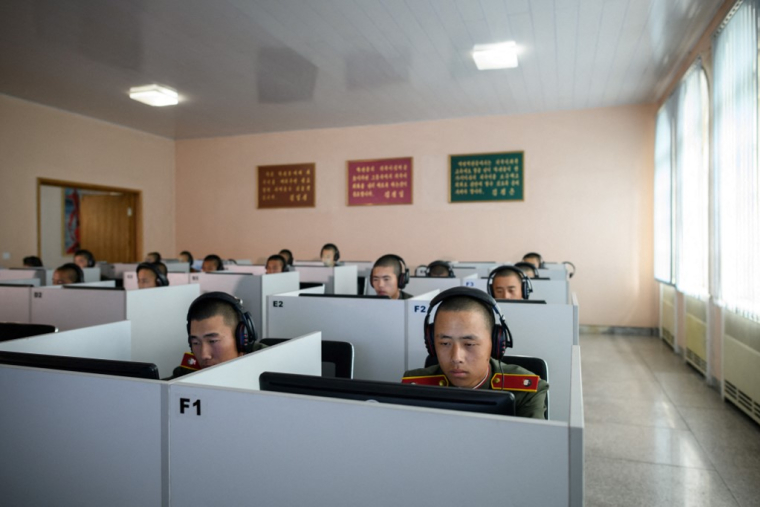 Des étudiants nord-coréens à l'Université révolutionnaire de Mangyongdae, près de Pyongyang, en juin 2018 (illustration) ( AFP / ED JONES )