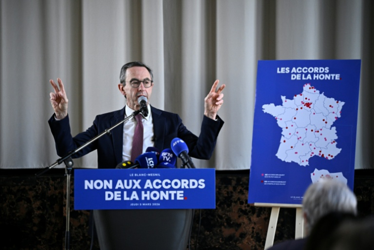 Le président des Républicains Bruno Retailleau au Blanc-Mesnil en Seine-Saint-Denis le 5 mars 2026 ( AFP / JULIEN DE ROSA )