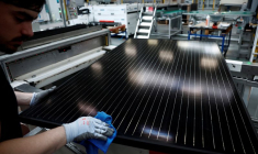 Usine du spécialiste français des panneaux photovoltaïques Systovi près de Nantes