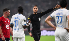 Condamné pour violences conjugales, l'arbitre Abdelatif Kherradji va pouvoir reprendre le sifflet