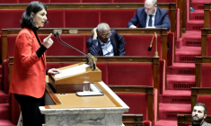 La rapporteuse de la commission des affaires économiques, la députée Aurélie Trouvé (LFI) à l'Assemblée nationale, le 11 février 2026 à Paris ( AFP / STEPHANE DE SAKUTIN )