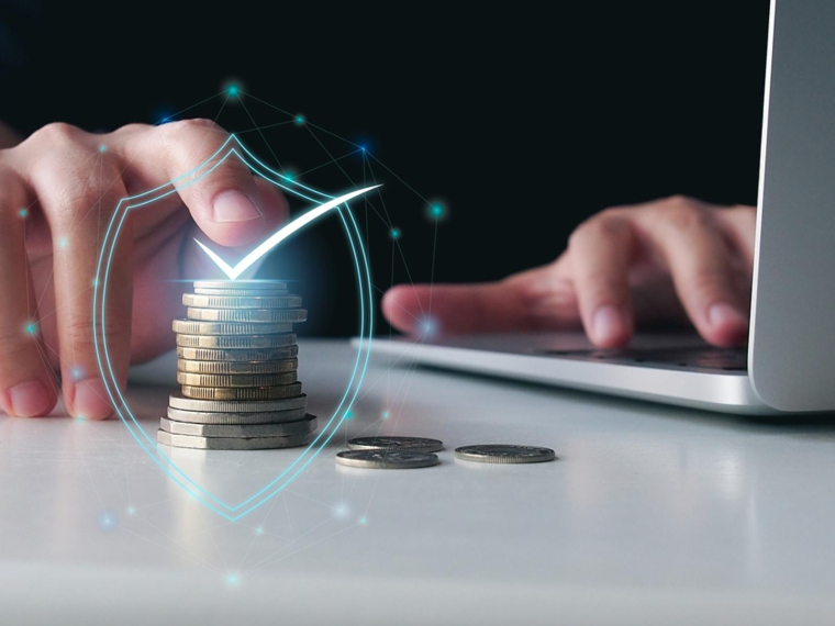 Des propositions du CCSF pour  mieux concilier sécurité financière et relation client. (Crédits photo: Shutterstock)