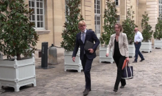 Vote de confiance: Bayrou et le MoDem à Matignon pour la suite des consultations