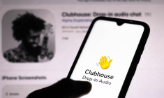Clubhouse est le nouveau réseau social qui cartonne crédit photo : Shutterstock