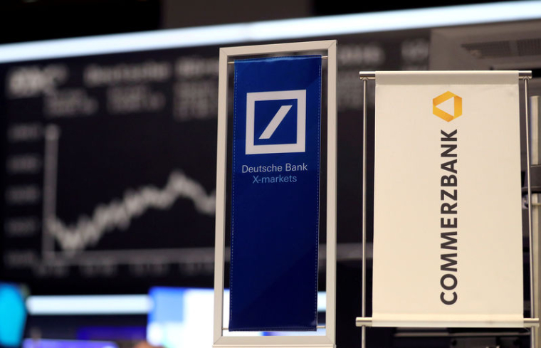 DEUTSCHE BANK ET COMMERZBANK PARLENT FUSION