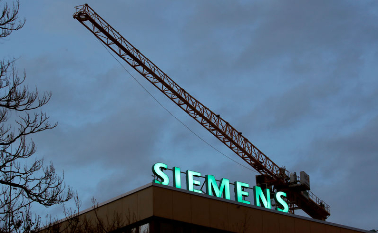 SIEMENS DÉPASSE LES ATTENTES AVEC SES ACTIVITÉS INDUSTRIELLES