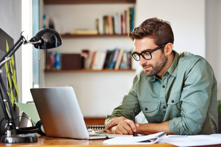 iStock-kupicoo