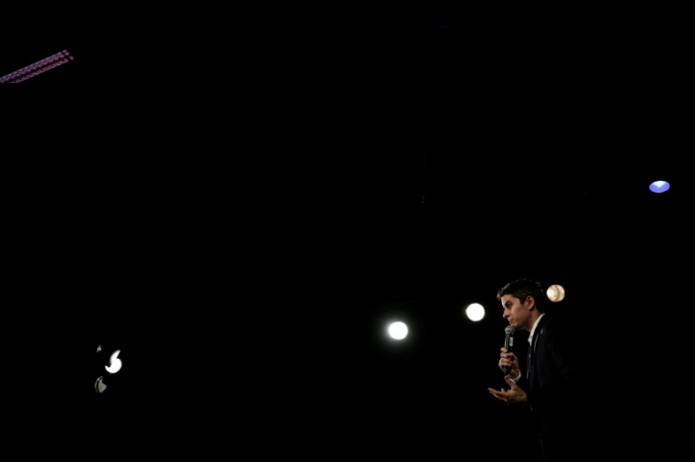 Gabriel Attal, le 28 avril 2026 à Lyon ( AFP / JEFF PACHOUD )