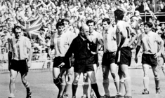 Antonio Rattín, ancien capitaine de l'Argentine, est décédé