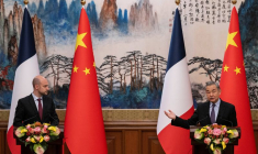 Rencontre des ministres des Affaires étrangères français et chinois à Pékin