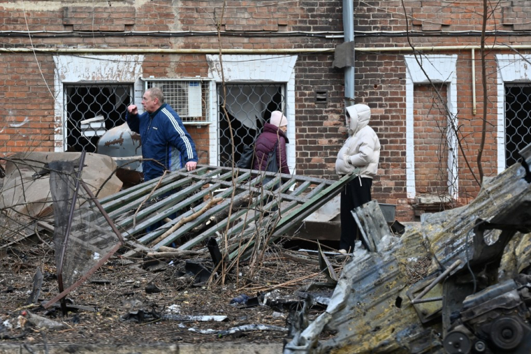 Kharkiv, en Russie, après une attaque de missile le 25 novembre 2024. ( AFP / SERGEY BOBOK )