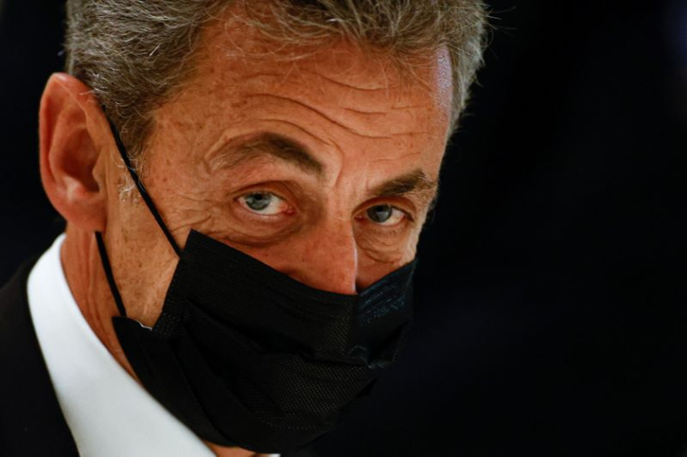 SONDAGES DE L'ELYSÉE: NICOLAS SARKOZY REFUSE DE RÉPONDRE SUR LE FOND, SELON BFM TV