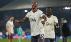 À 40 ans, Ashley Young trouve un énième club