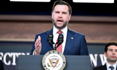 La mesure visant notamment Microsoft a été annoncé par le vice-président JD Vance (illustration) ( AFP / ALEX WROBLEWSKI )