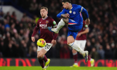 Chelsea mené de deux buts, mais Liam Rosenior toujours invaincu !