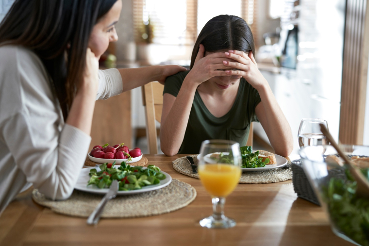 En mati&egrave;re de comportements alimentaires, la limite entre normal et pathologique n&rsquo;est pas toujours &eacute;vidente. (cr&eacute;dit: Adobe Stock)