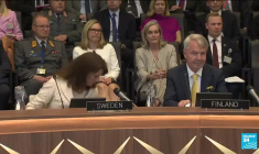 REPLAY - Lancement du processus d'adhésion de la Suède et la Finlande à l'Otan