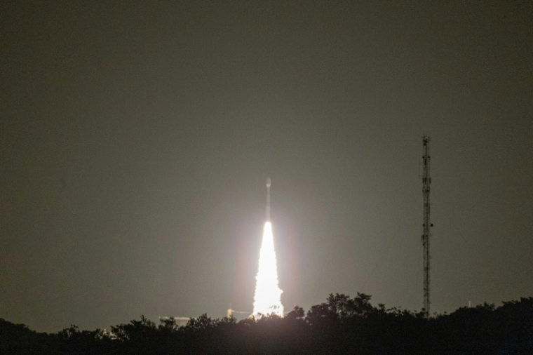 Lancement d'une fusée Vega-C depuis le centre spatial guyanais, le 25 juillet 2025 à Kourou ( AFP / Ronan LIETAR )