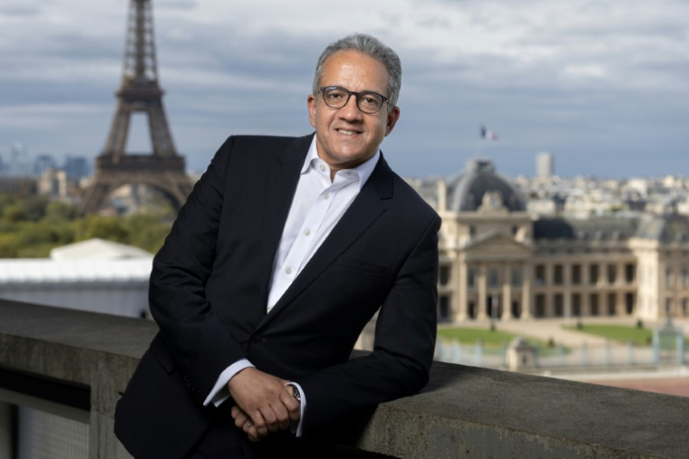 Le directeur général de l'UNESCO, Khaled El-Enany, au siège de l'organisation à Paris, le 17 septembre 2026 ( AFP / JOEL SAGET )
