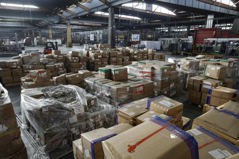 La nouvelle filière REP doit permettre d'améliorer la collecte, le recyclage et le réemploi des emballages professionnels. Leur volume est estimé à huit millions de tonnes par an. ( AFP / GEOFFROY VAN DER HASSELT )