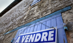 Un think tank prévoit une baisse de 20% de l'immobilier-iStock-JacquesPALUT