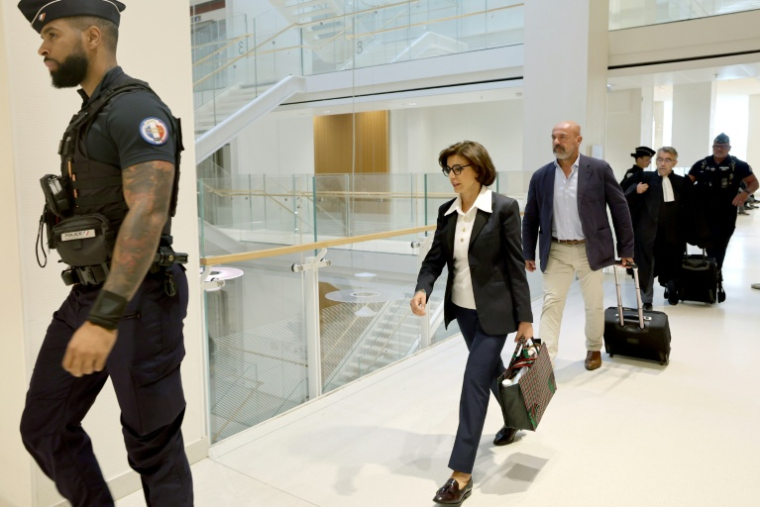 Rachida Dati (C), le 21 septembre 2026 au palais de justice de Paris ( AFP / MEHDI FEDOUACH )