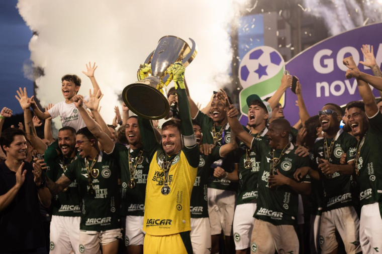 Un drone s'écrase avec le trophée du Goianão au Brésil