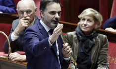 Laurent Saint-Martin à Paris, le 30 octobre 2024. ( AFP / STEPHANE DE SAKUTIN )
