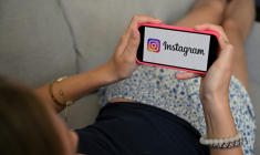 L'Union européenne a ordonné vendredi à Meta de modifier les interfaces de Facebook et Instagram qu'elle juge trop "addictives" ( AFP / Nicolas TUCAT )