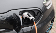 LLD et LOA, c'est aussi possible pour les voitures électriques - iStock-Tramino