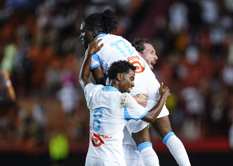 L'OM accroché en amical par Valence malgré un bijou de Jonathan Rowe