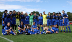 Des réfugiées afghanes s'entraînent en Angleterre pour constituer une équipe de football de 23 joueurs