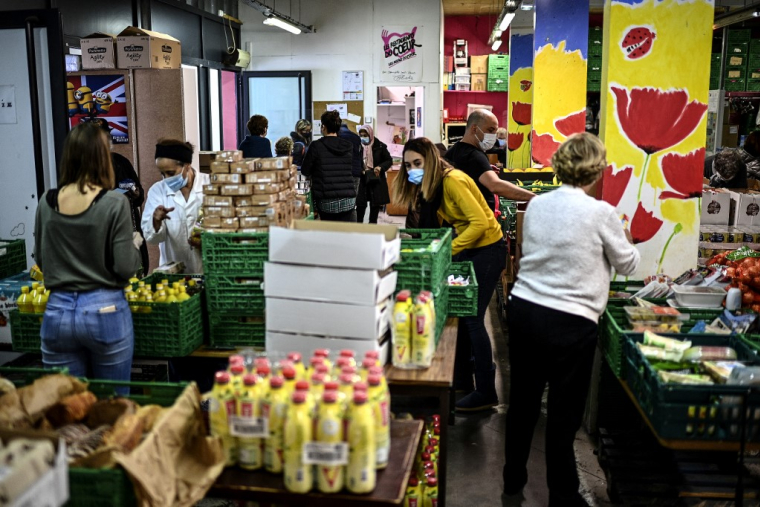 ( AFP / CHRISTOPHE ARCHAMBAULT )