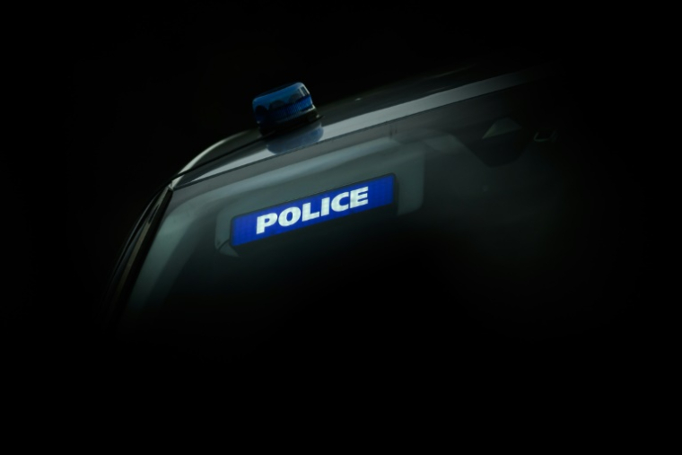 Une voiture d'une brigade anticriminalité (BAC) qui tentait d'intercepter un conducteur en fuite a mortellement percuté un piéton octogénaire mercredi soir à Sartrouville (Yvelines)  ( AFP / LOIC VENANCE )