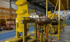 Atelier d'assemblage des sonars Captas de Thales à Brest, le 1er octobre 2025 ( AFP / Fred TANNEAU )